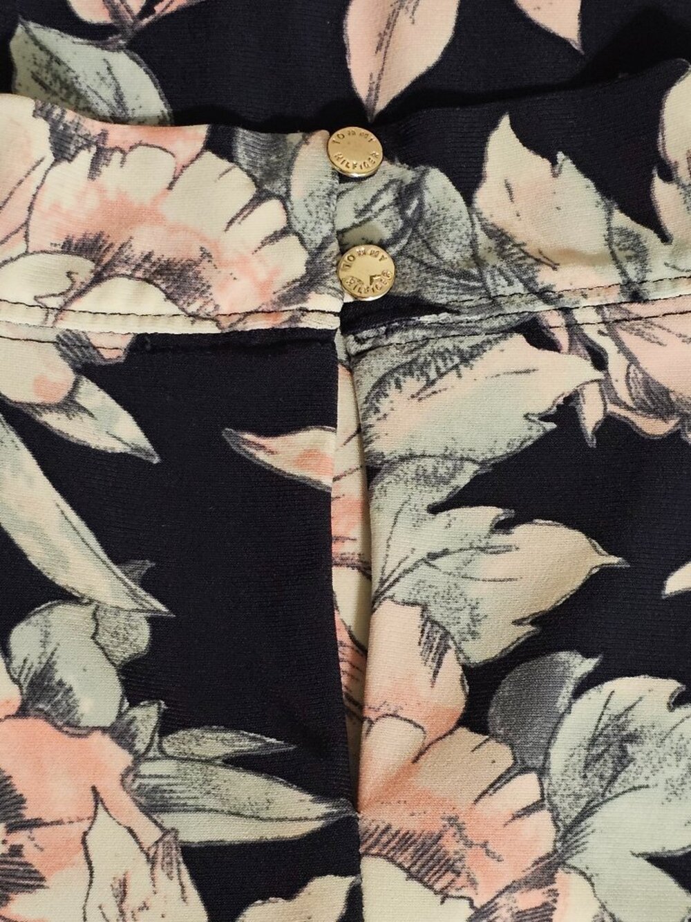 Tommy Hilfiger Floral Blouse Women’s XL Sleeveless V Neck Knot Front - Picture 4 of 14